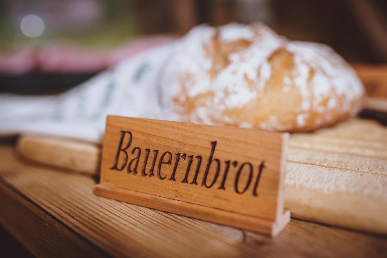 Panorama Hotel Guggenbichl - Inkl Sommerkarte, Einmaliger Eintritt Ins Tauern Spa & Bester Ausblick Ueber Kaprun Ngoại thất bức ảnh