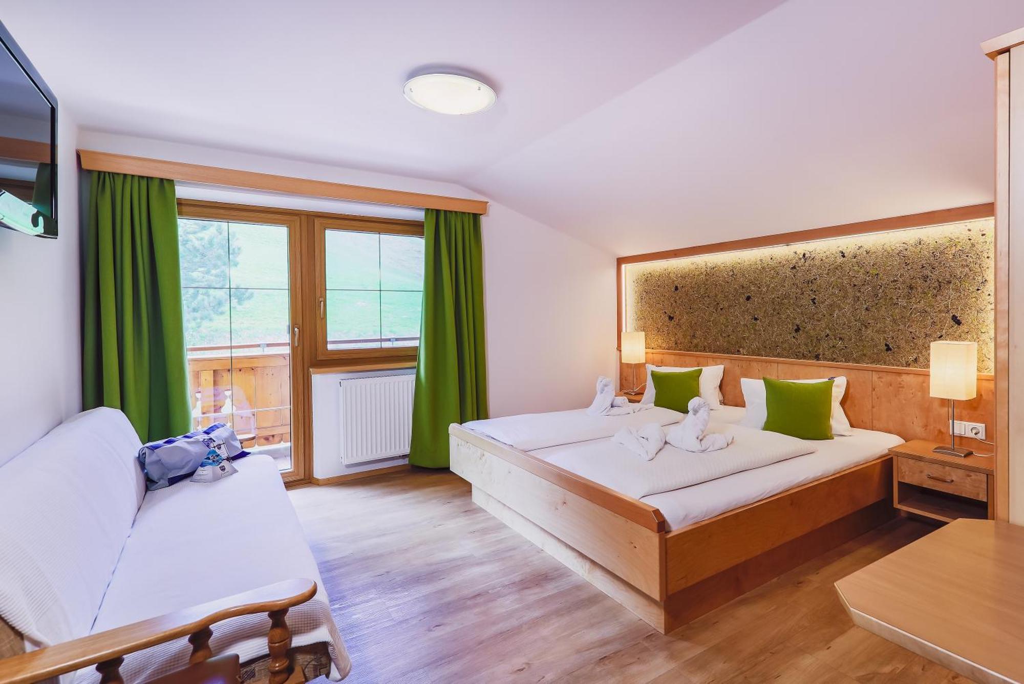 Panorama Hotel Guggenbichl - Inkl Sommerkarte, Einmaliger Eintritt Ins Tauern Spa & Bester Ausblick Ueber Kaprun Ngoại thất bức ảnh