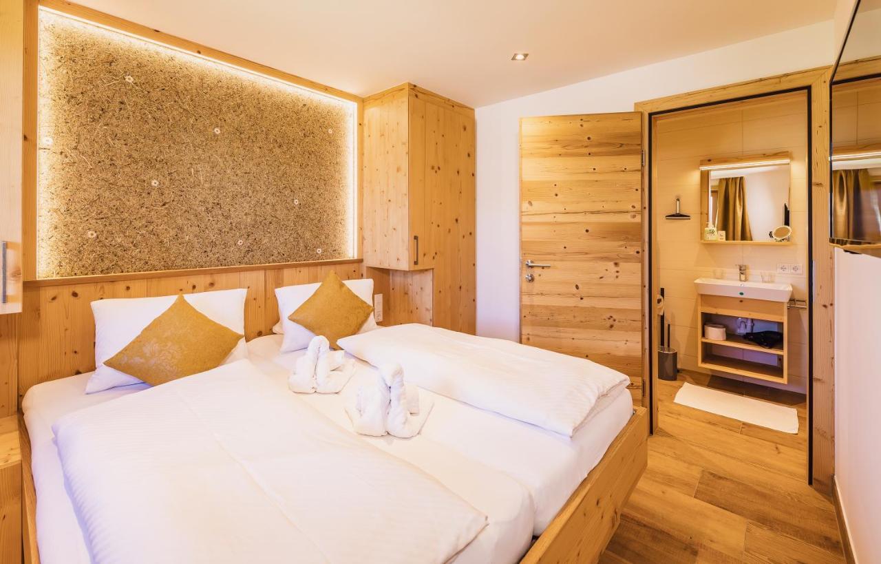 Panorama Hotel Guggenbichl - Inkl Sommerkarte, Einmaliger Eintritt Ins Tauern Spa & Bester Ausblick Ueber Kaprun Ngoại thất bức ảnh